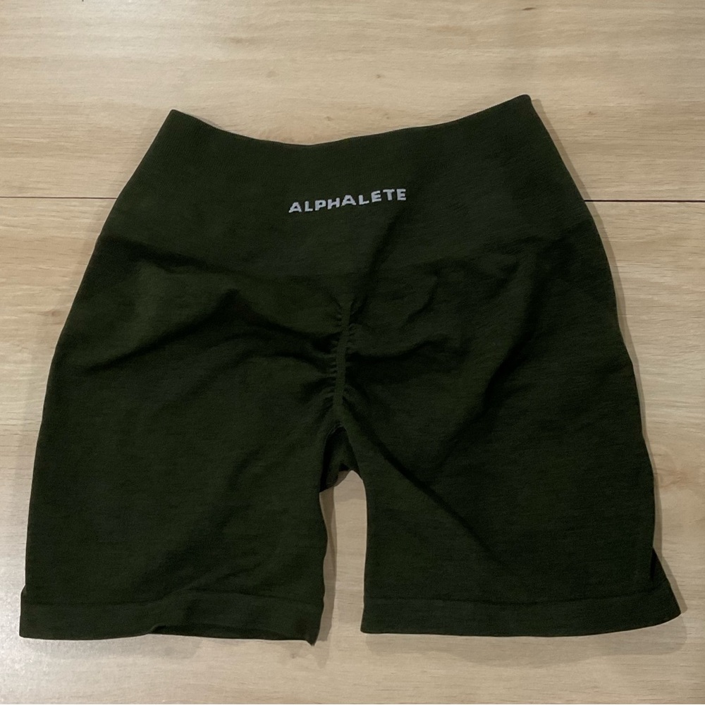 Alphalete Amplify shorts